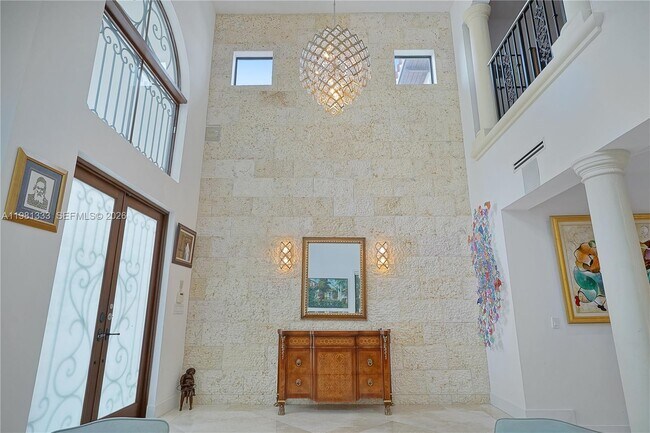 Building Photo - 3747 Prairie Ave