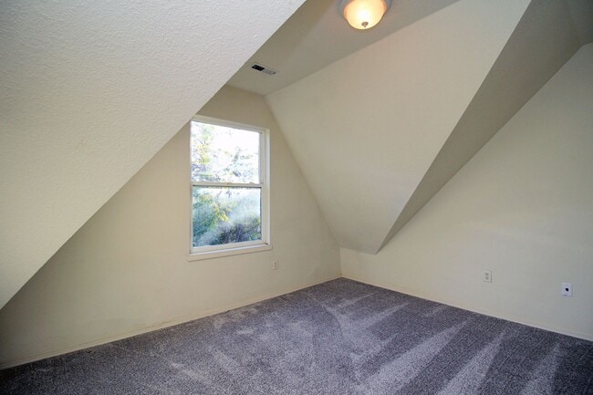 Building Photo - 3308 N Missouri Ave