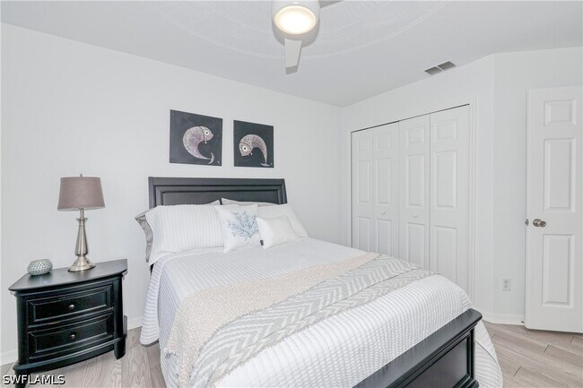 Building Photo - 22589 Island Lakes Dr