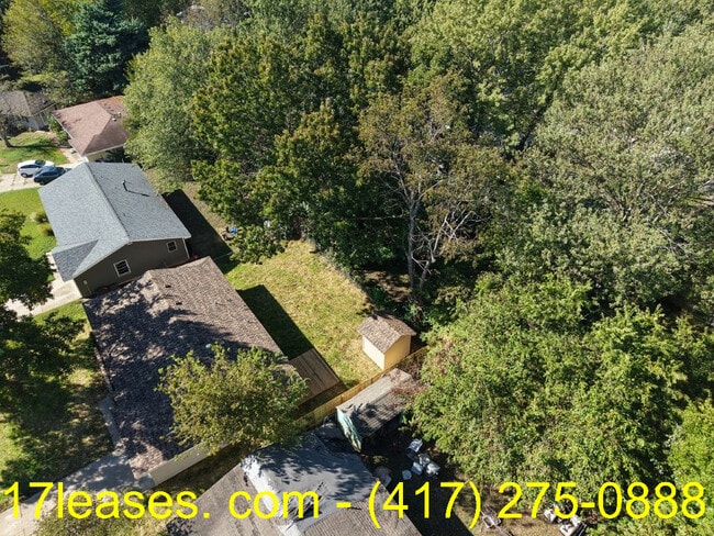 Building Photo - 201 S Meadowview Ave
