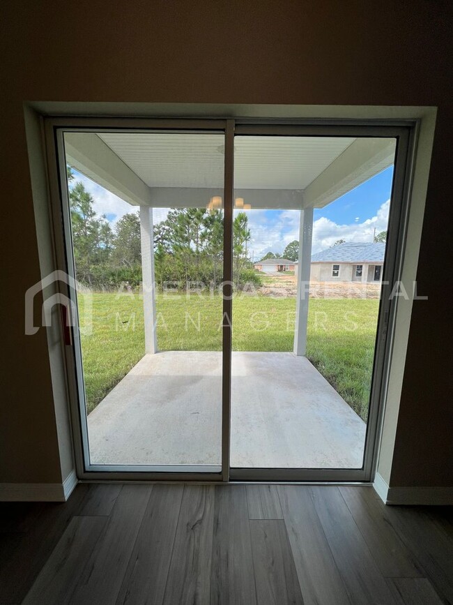 Building Photo - Home for Rent in Sebring, FL!!! Available ...