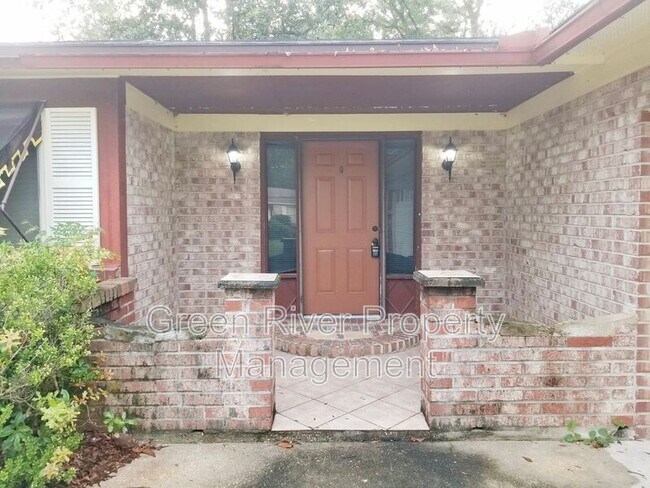 Building Photo - 2758 Oakdale Dr W