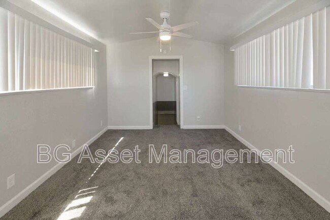 Building Photo - 2359 Prune St