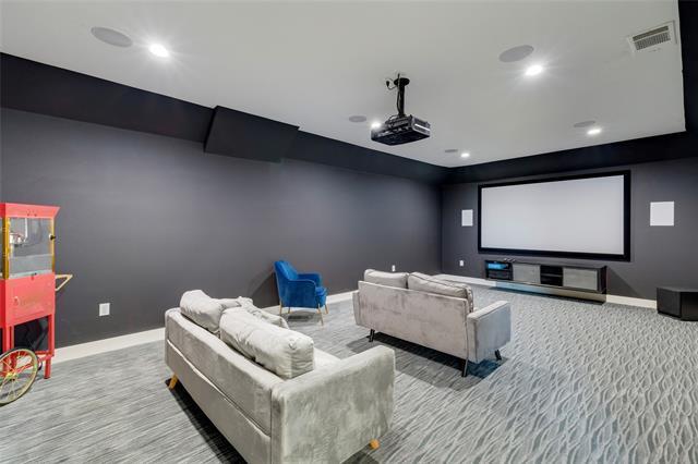 Building Photo - 1399 E Highland Rd