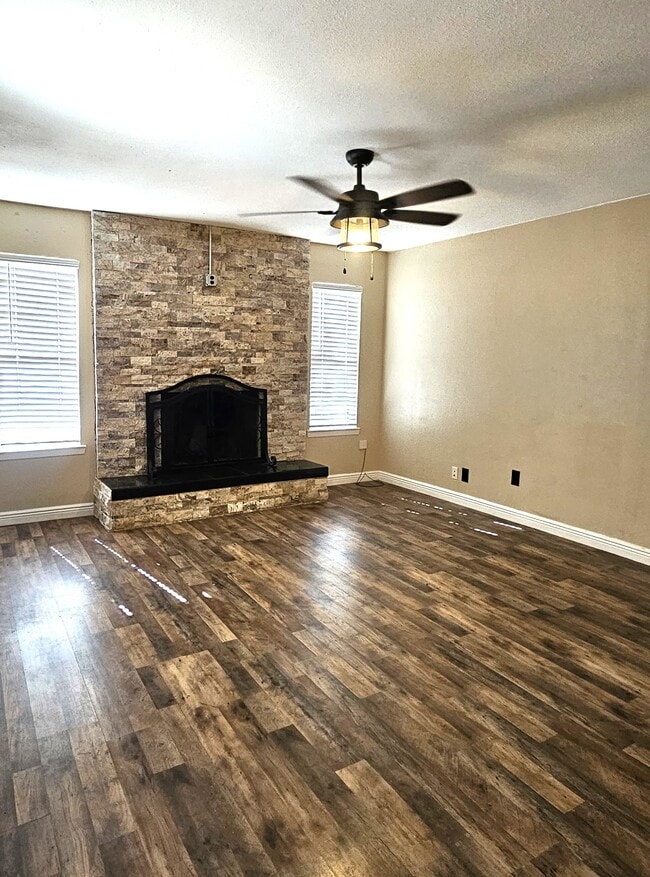 Building Photo - 1519 Indian Trl