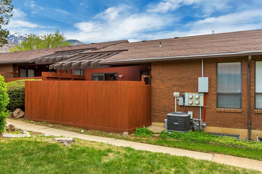 Building Photo - 1310 E 1990 S