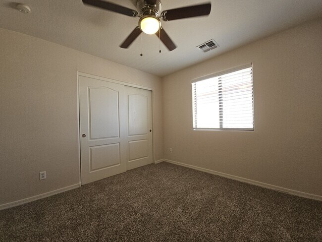 Building Photo - 2018 W Agrarian Hills Dr