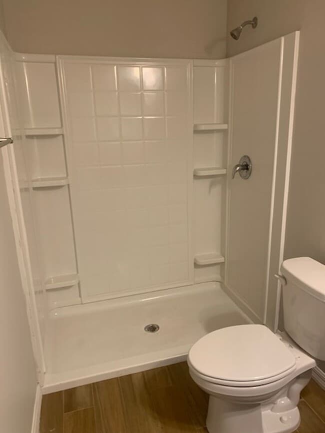 Building Photo - Duplex Unit