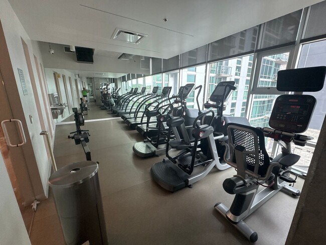 Building Photo - ? Special Offer: Apply and be approved by December 27, 2025, and receive ½ off the first month’s ...