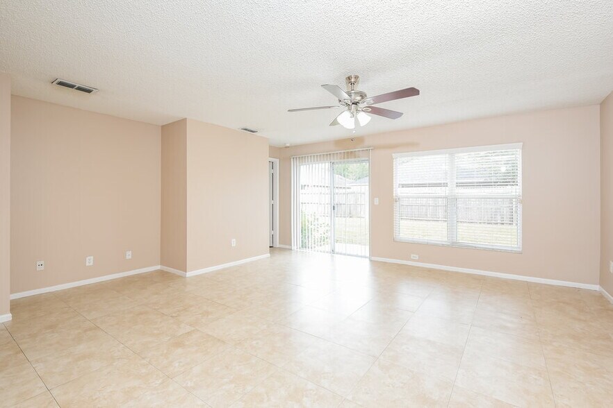 Building Photo - 3072 Natoma Way