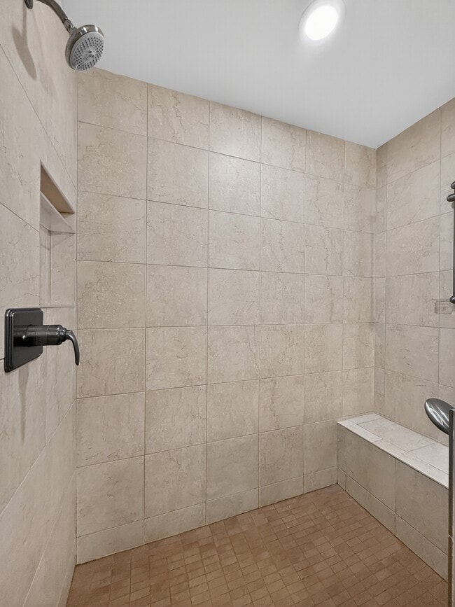 Building Photo - 5333 134th Ave SE