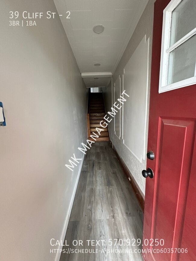 Building Photo - 39 Cliff St