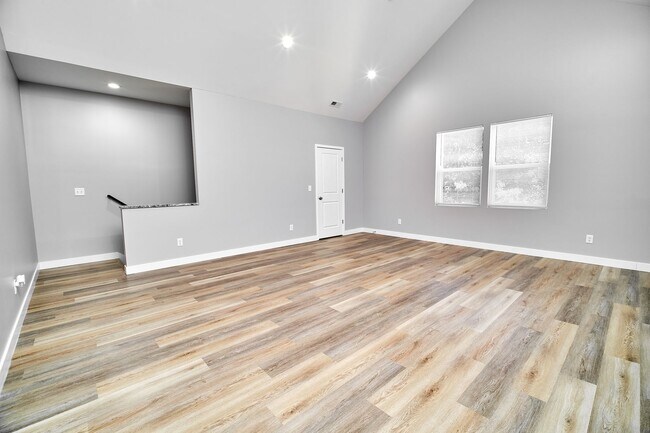 Building Photo - 3BD/2BA brand new condo in Irvington!