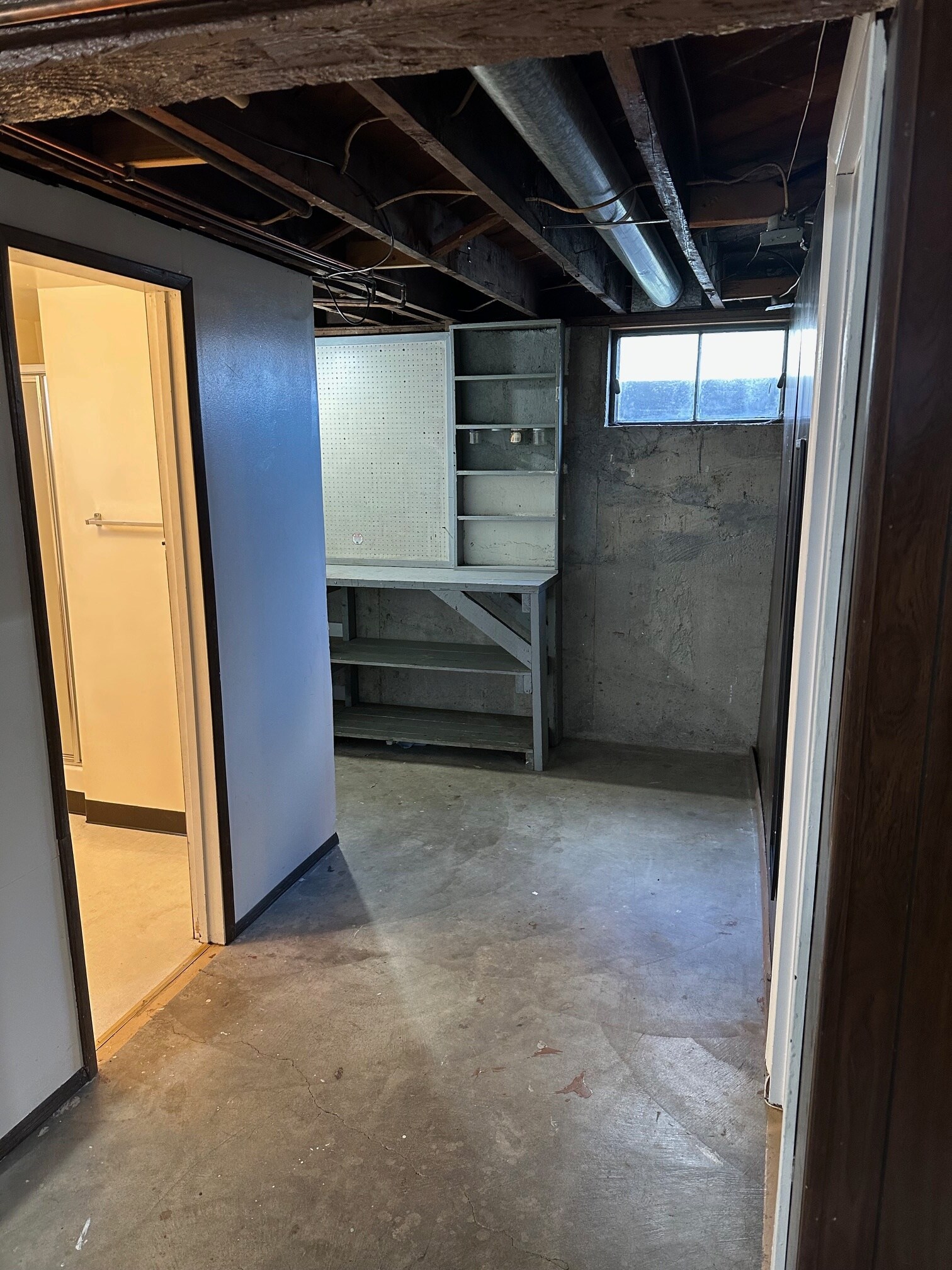 Building Photo - 7187 N Fiske Ave