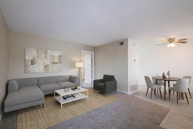 Interior Photo - Kenco Briarcliff Apartments