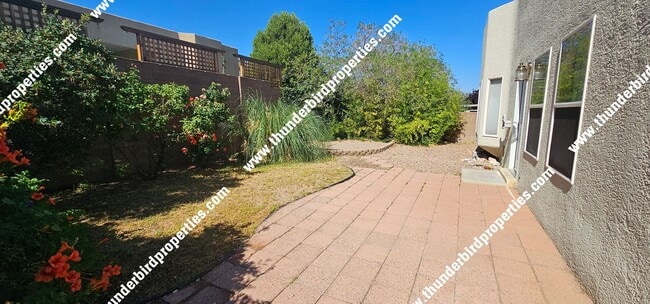Building Photo - Beautiful NE Heights location