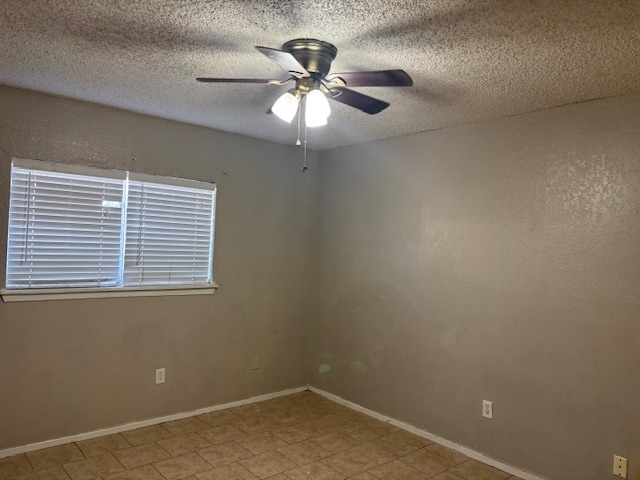 Building Photo - 825 Quetzal St