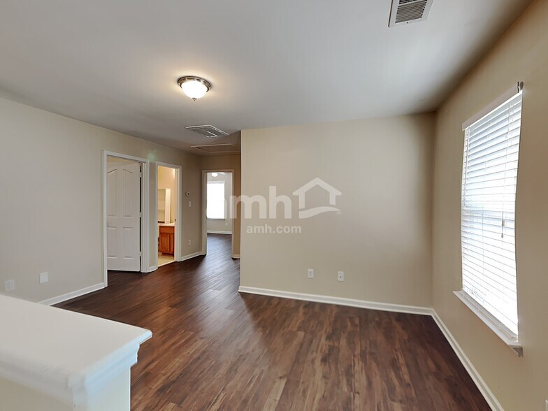 Building Photo - 2411 Cairns Mill Ct
