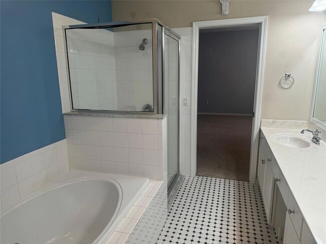 Building Photo - 5714 Tides Pl