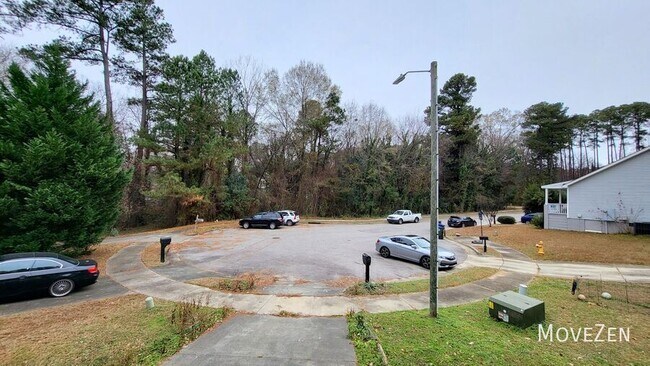 Building Photo - 1721 E Lenoir St