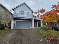 Building Photo - 4 Bedroom, 3 Bathroom House!