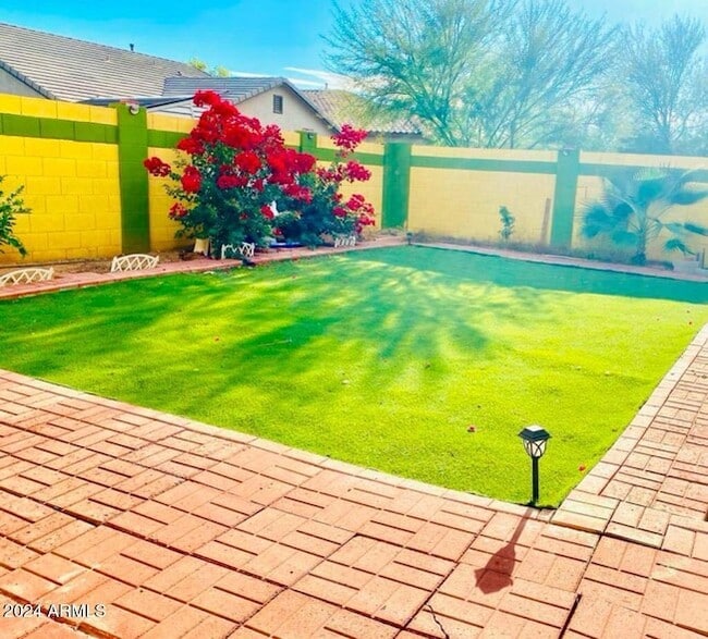 Building Photo - 40227 W Green Ct