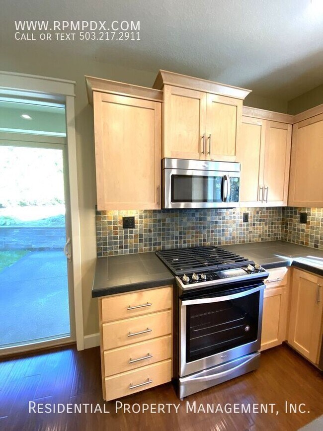 Building Photo - 9219 NW Harvest Hill Dr