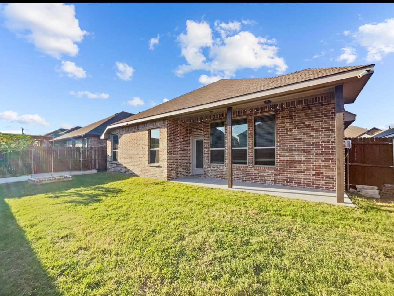 Building Photo - 3712 Heather Meadows Dr