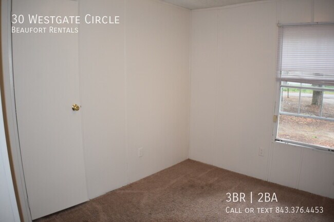Building Photo - 30 Westgate Cir