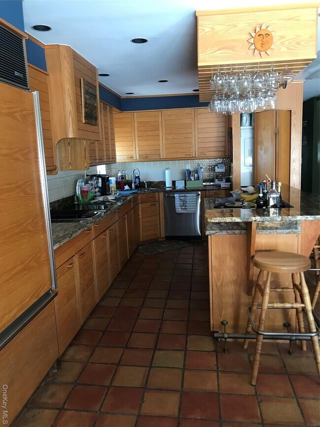 Building Photo - 750 Lido Blvd