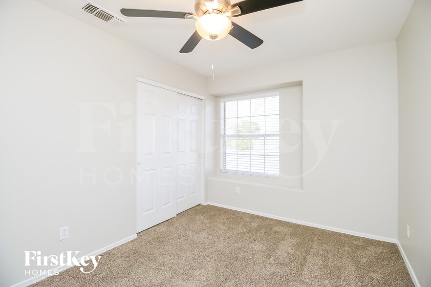 Building Photo - 6057 E Preston St