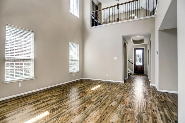 Building Photo - 9238 Solvista Pass Ln