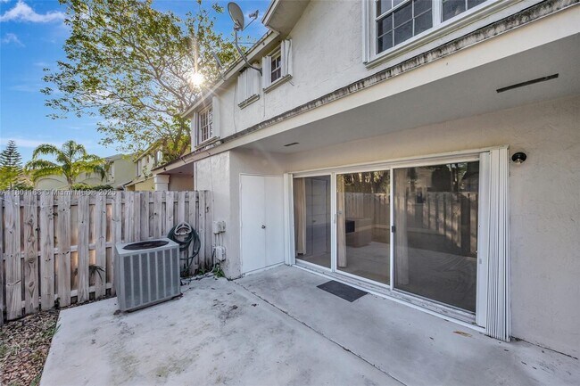 Building Photo - 11845 SW 99th St