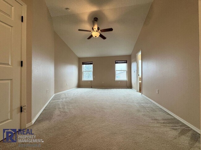 Building Photo - Spacious 5-Bedroom Home in Desirable Autumn Crest – Beaverton!!