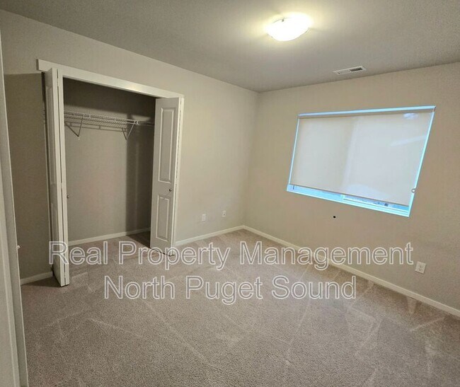 Building Photo - 28215 64th Ct NW