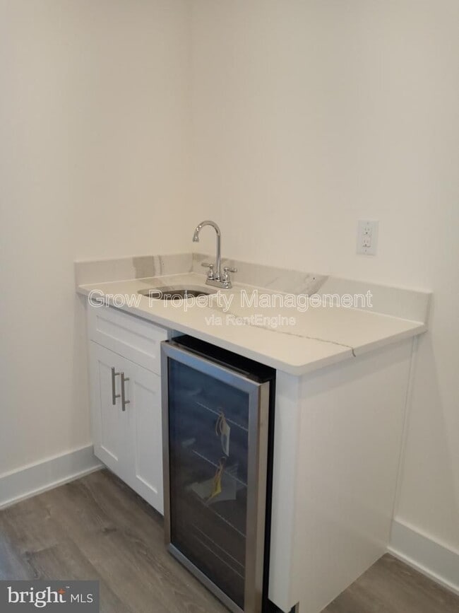 Building Photo - 2127 N 9th St