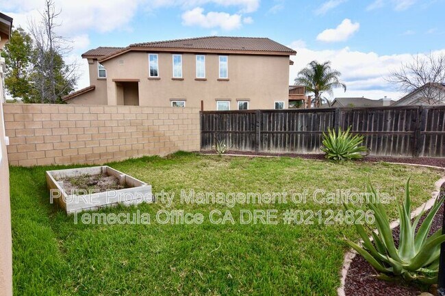 Building Photo - 35808 Chalet Ct