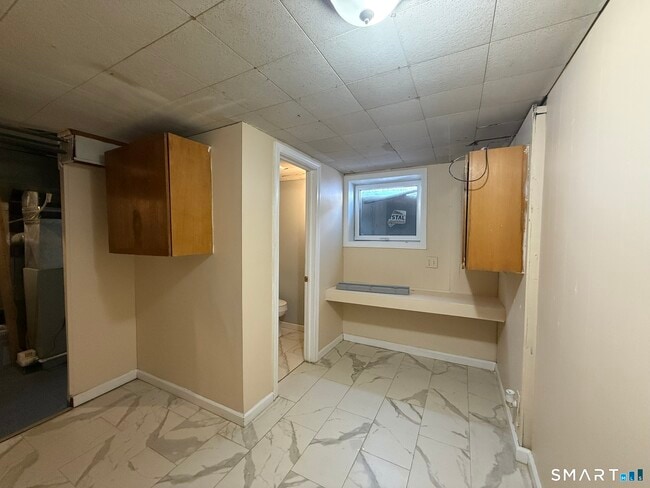 Building Photo - 22 Higbie Dr