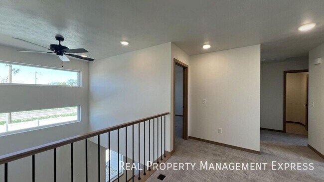 Building Photo - 9000 W Jerald Pl