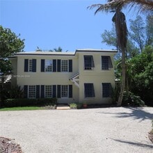 Building Photo - 404 S Beach Rd