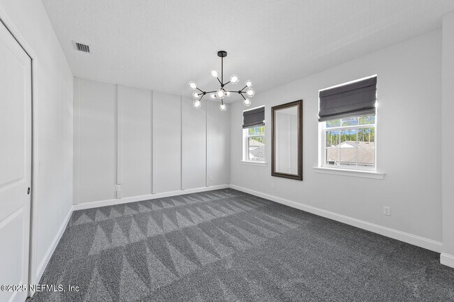 Building Photo - 264 Pine Haven Dr