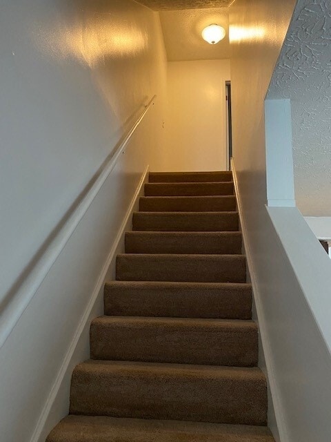 Building Photo - 3242 Summerdale Ln