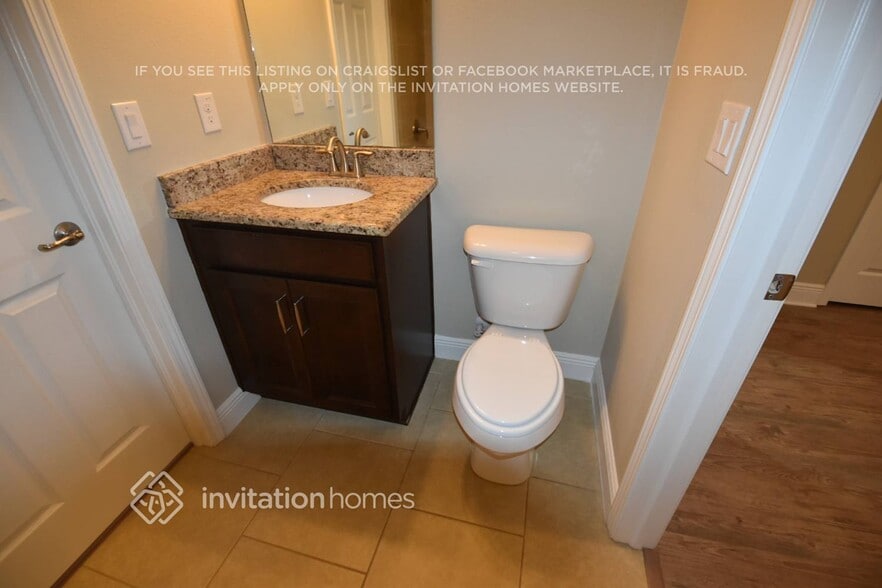 Building Photo - 1892 Tonka Terrace