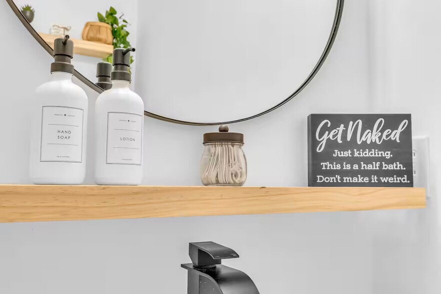 Building Photo - 1023 Sycamore Green Pl