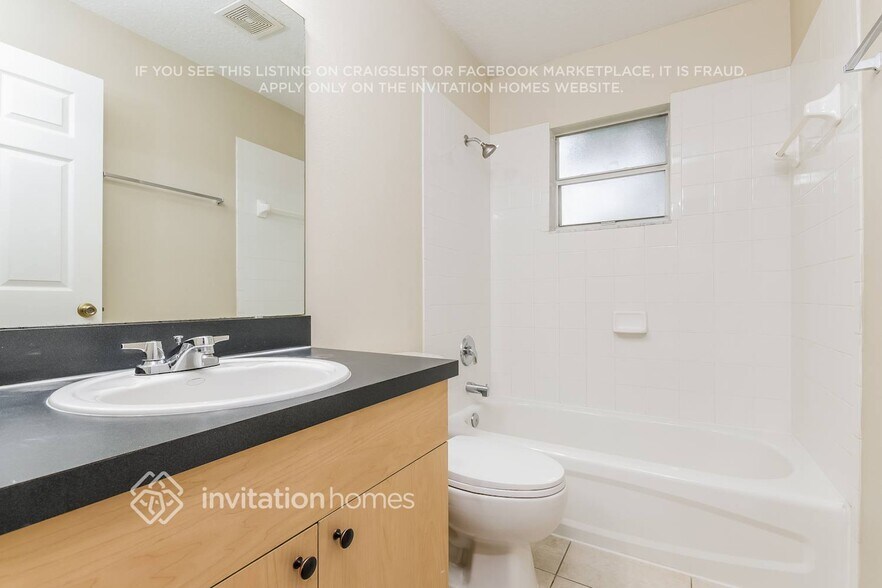 Building Photo - 620 Bluebill Ct