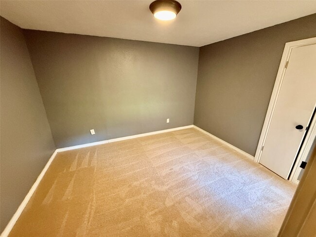 Building Photo - 20407 Fox Haven Ln