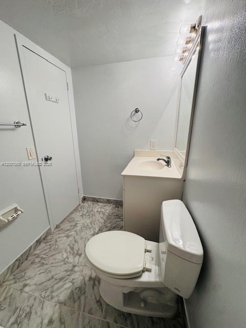 Building Photo - 2425 NE 135th St