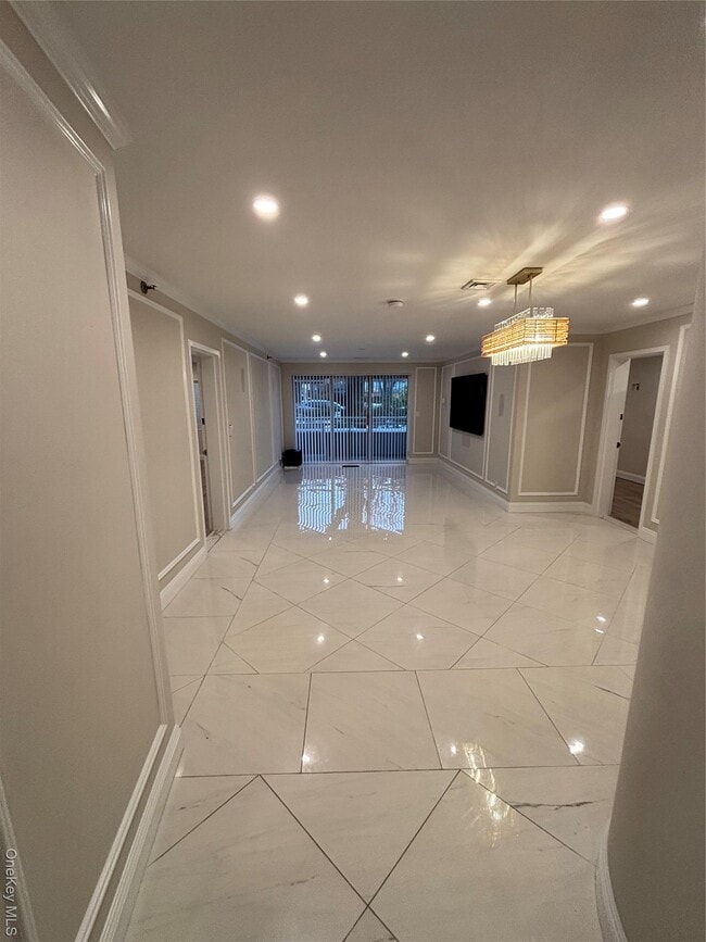 Building Photo - 100 Cutter Mill Rd