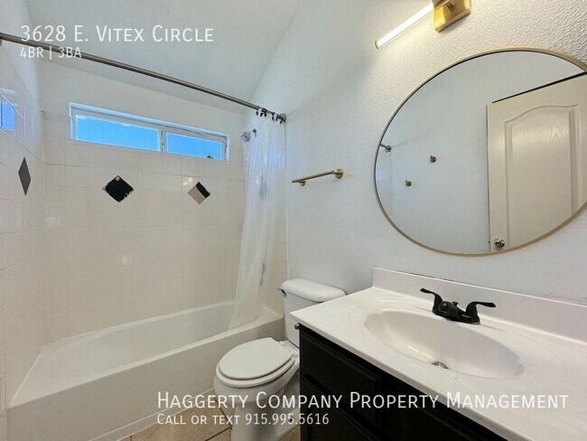 Building Photo - 3628 E Vitex Cir