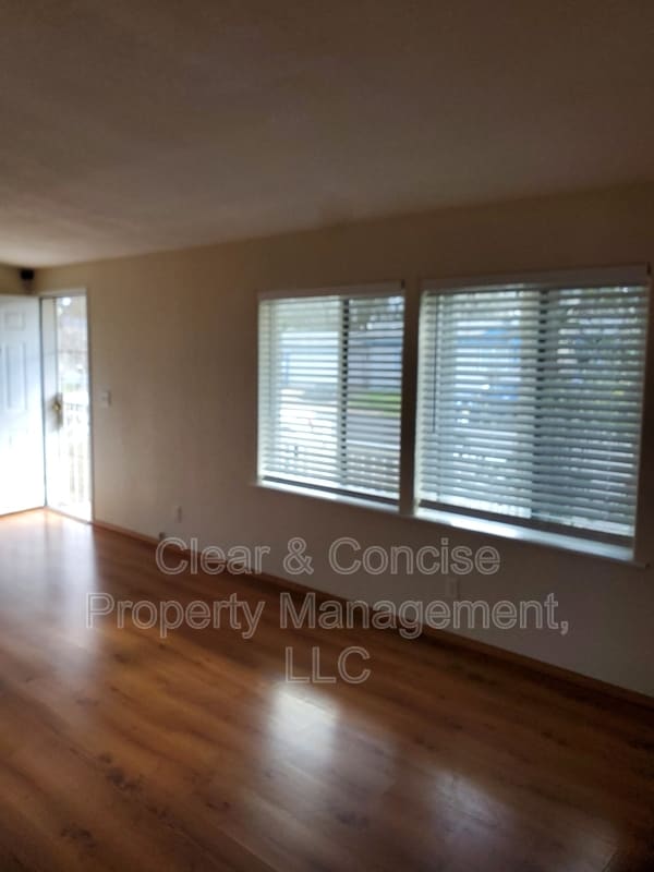 Building Photo - 1222 Bramblewood Ln